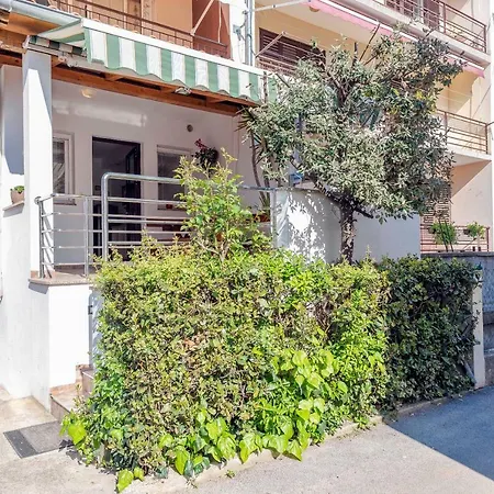 بيت ضيافة Magnolia زادار